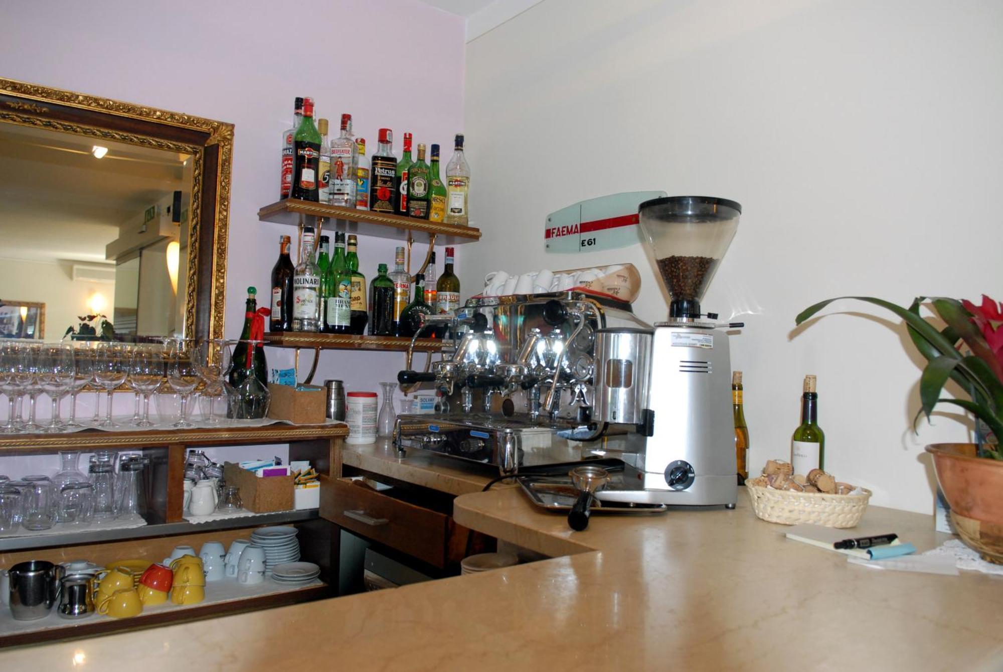 Locanda Da Vittorio มาแนร์บา เดล การ์ดา ภายนอก รูปภาพ