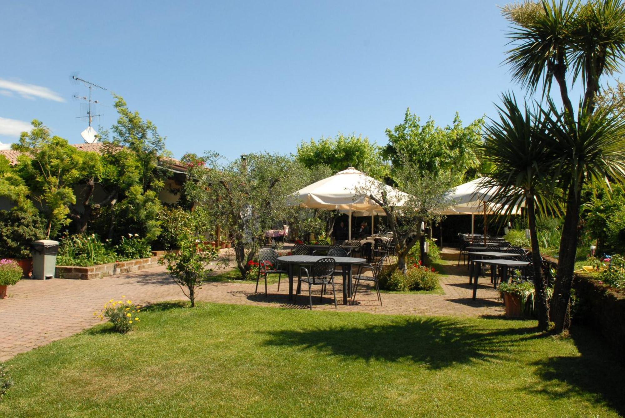 Locanda Da Vittorio มาแนร์บา เดล การ์ดา ภายนอก รูปภาพ