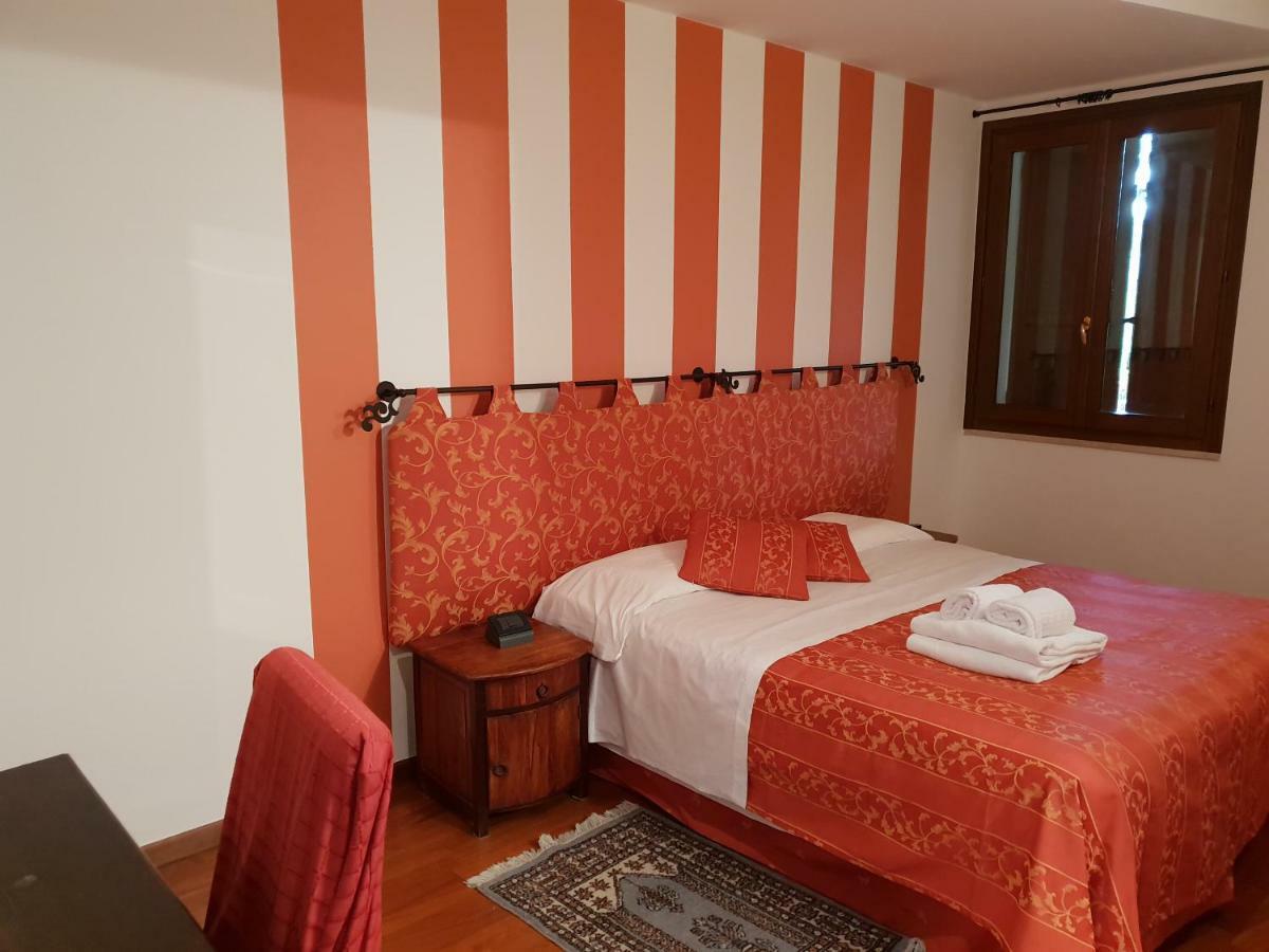 Locanda Da Vittorio มาแนร์บา เดล การ์ดา ภายนอก รูปภาพ
